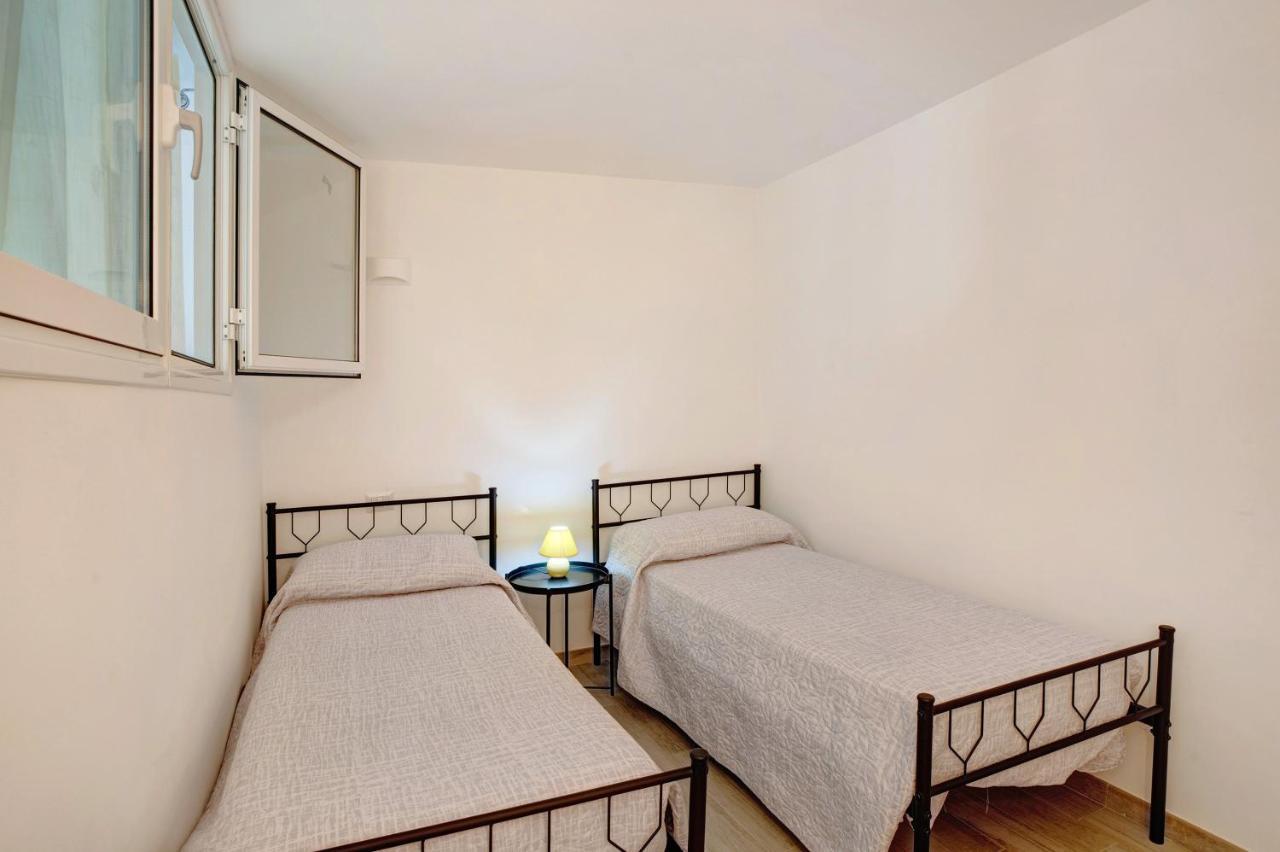 G House Dolceacqua Apartment Екстериор снимка