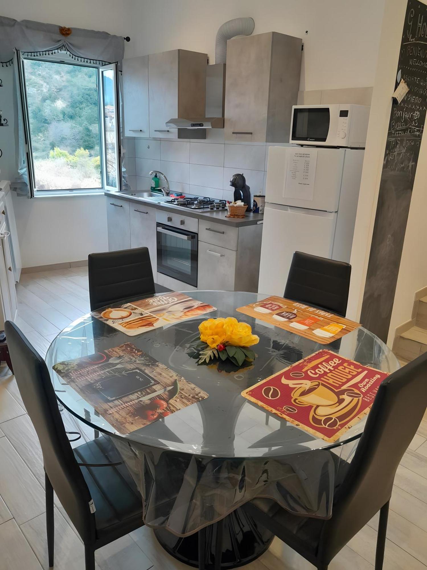 G House Dolceacqua Apartment Екстериор снимка